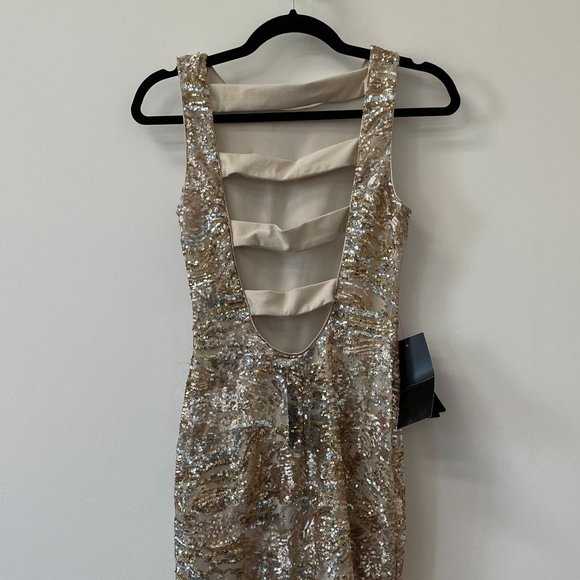 bebe Gold sequin dress with open back - Picture 5 of 9